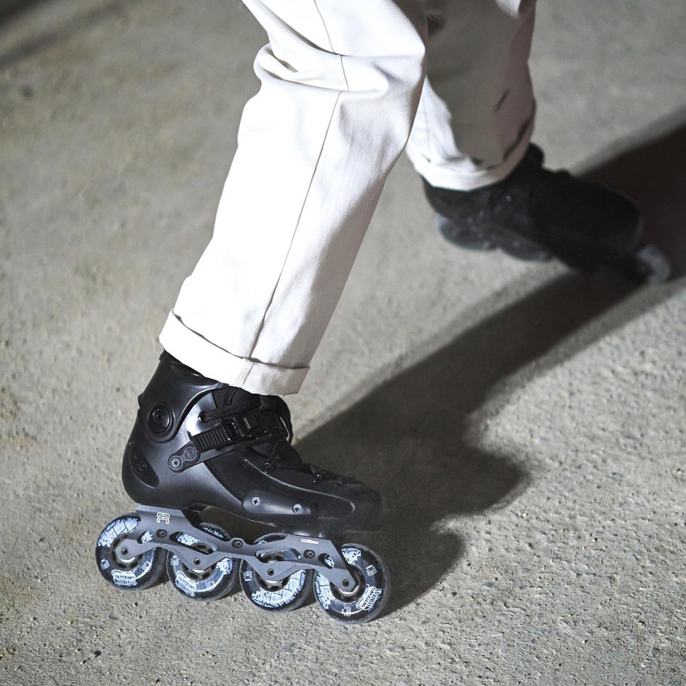 FR1 boot only Black