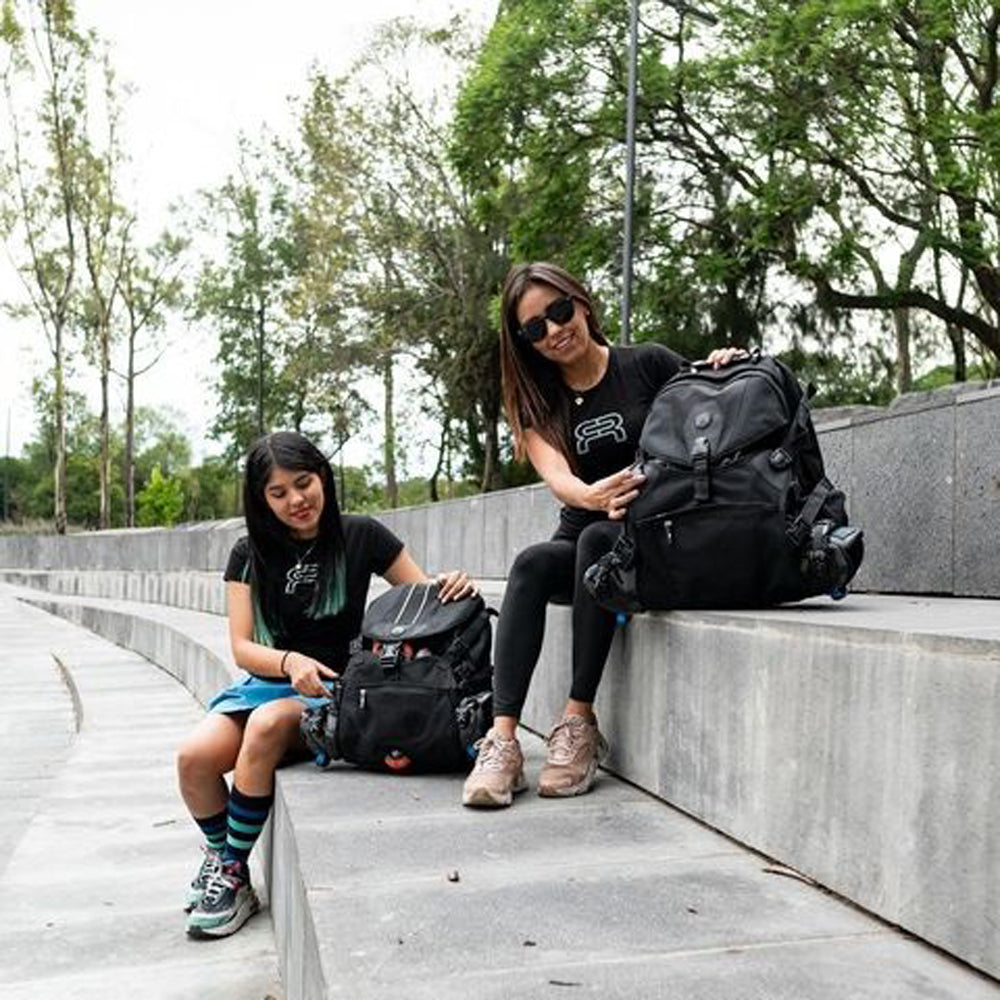 Skates Backpack 30L Black