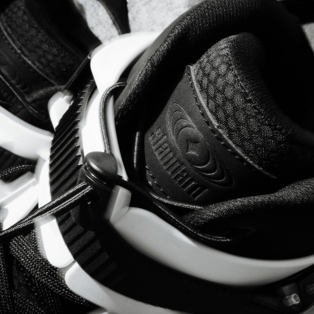Omni V1.5 white boot