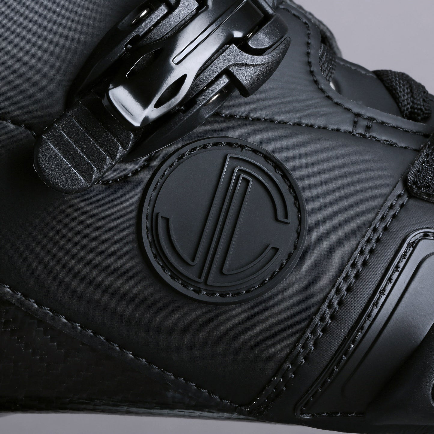 SL Seven black
