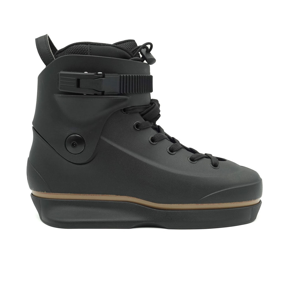 Omni V2.5 black boot