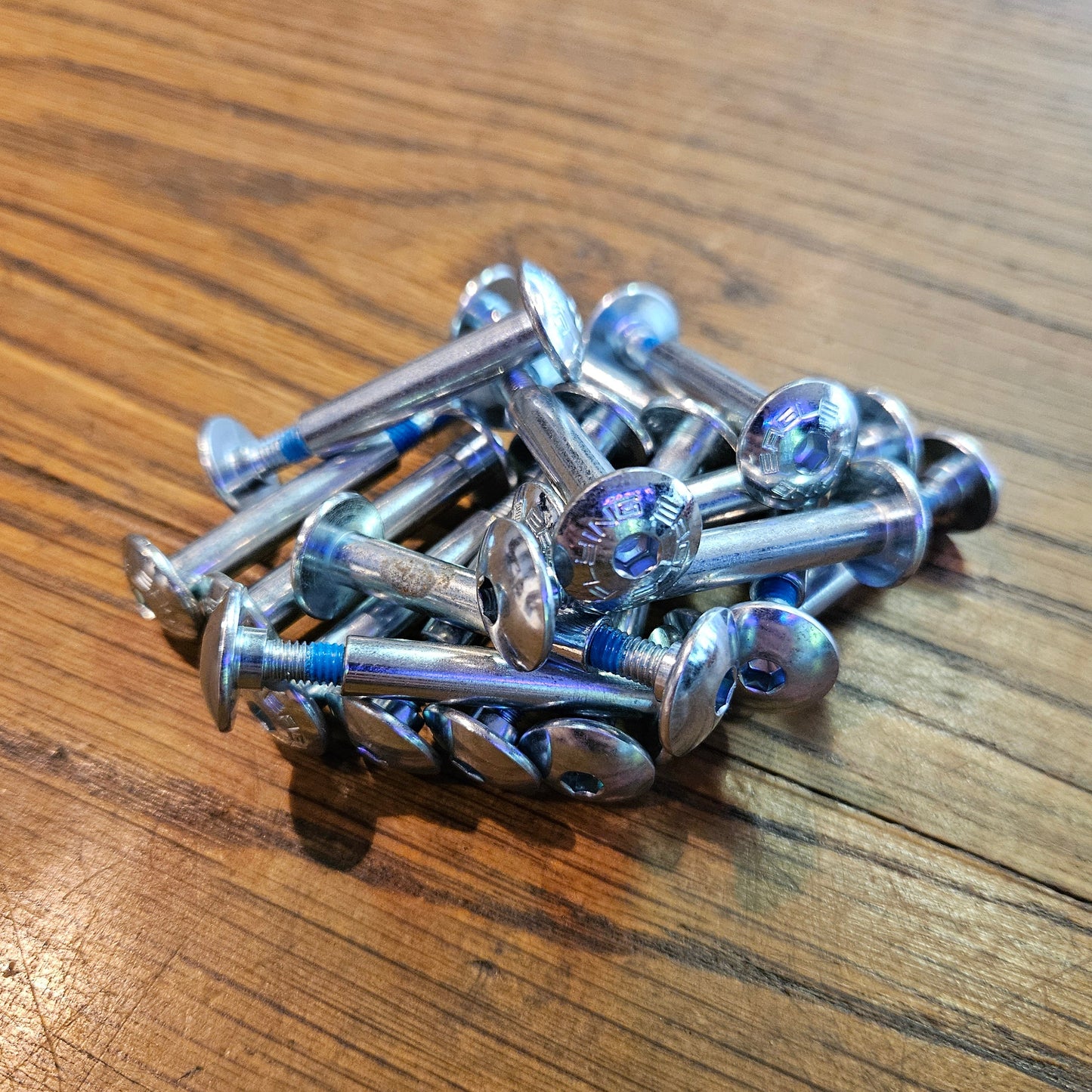 Axle Double 6.3mm L34 Allen/Hex white pcs