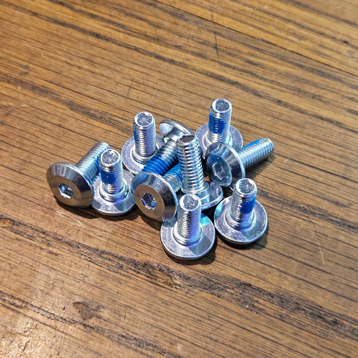 Frame Mounting Bolt Allan/Hex M6 L16mm pcs