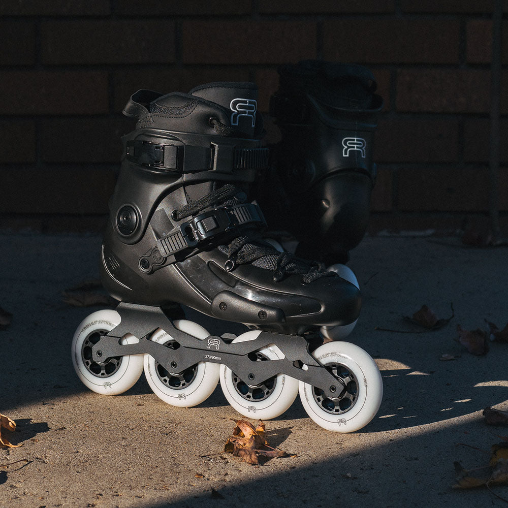 FR1 90 Black
