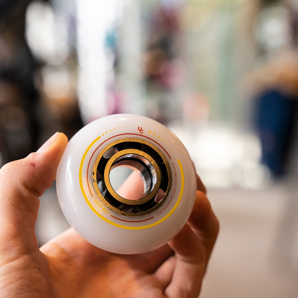 Apex milky metal core 68mm/88A 4-pack